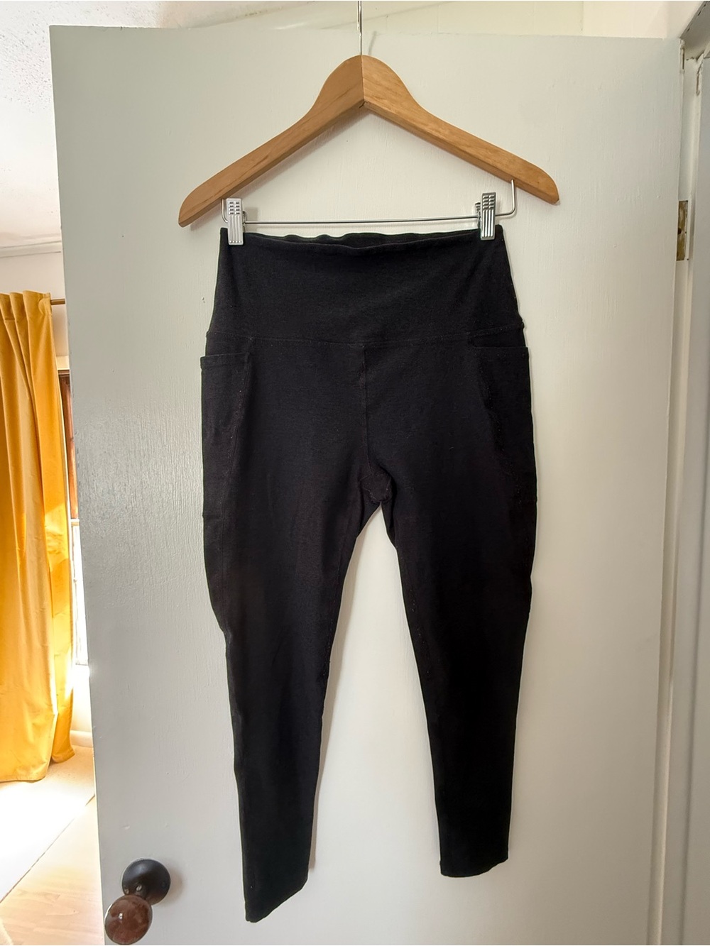 Beyond Yoga High-Waist Leggings with Side Pockets
